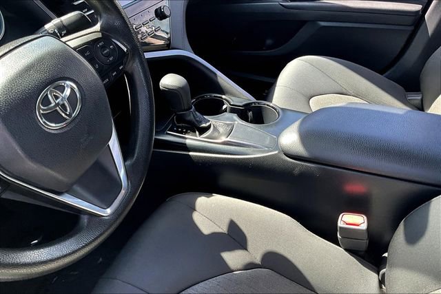 Used 2019 Toyota Camry LE image 17