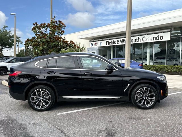 Used 2025 BMW X4 xDrive30i w/ Premium Package AWD/4WD image 2