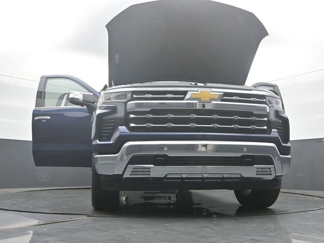 Used 2023 Chevrolet Silverado 1500 LTZ w/ LTZ Convenience Package II AWD/4WD image 58