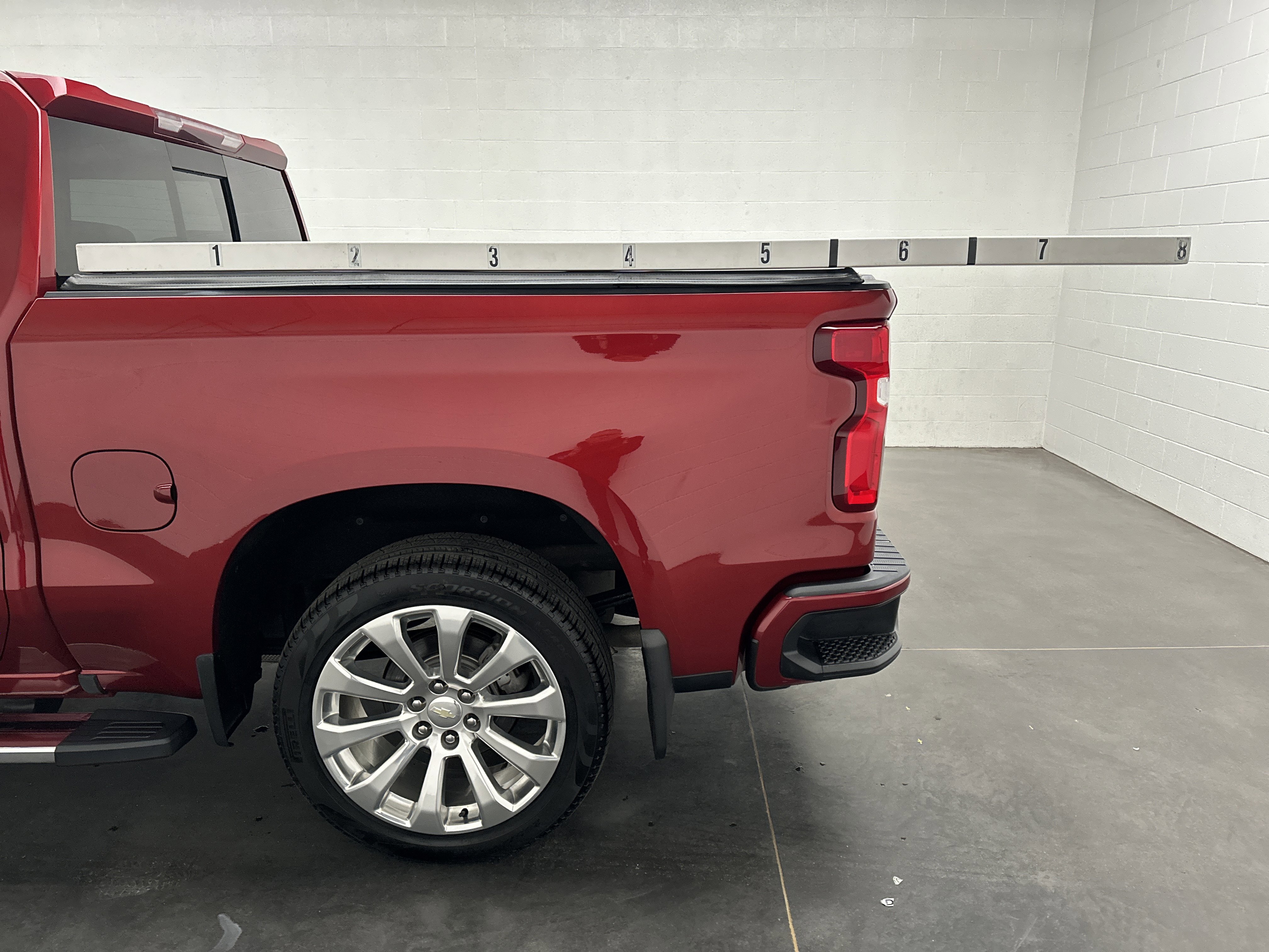 Used 2019 Chevrolet Silverado 1500 High Country image 8
