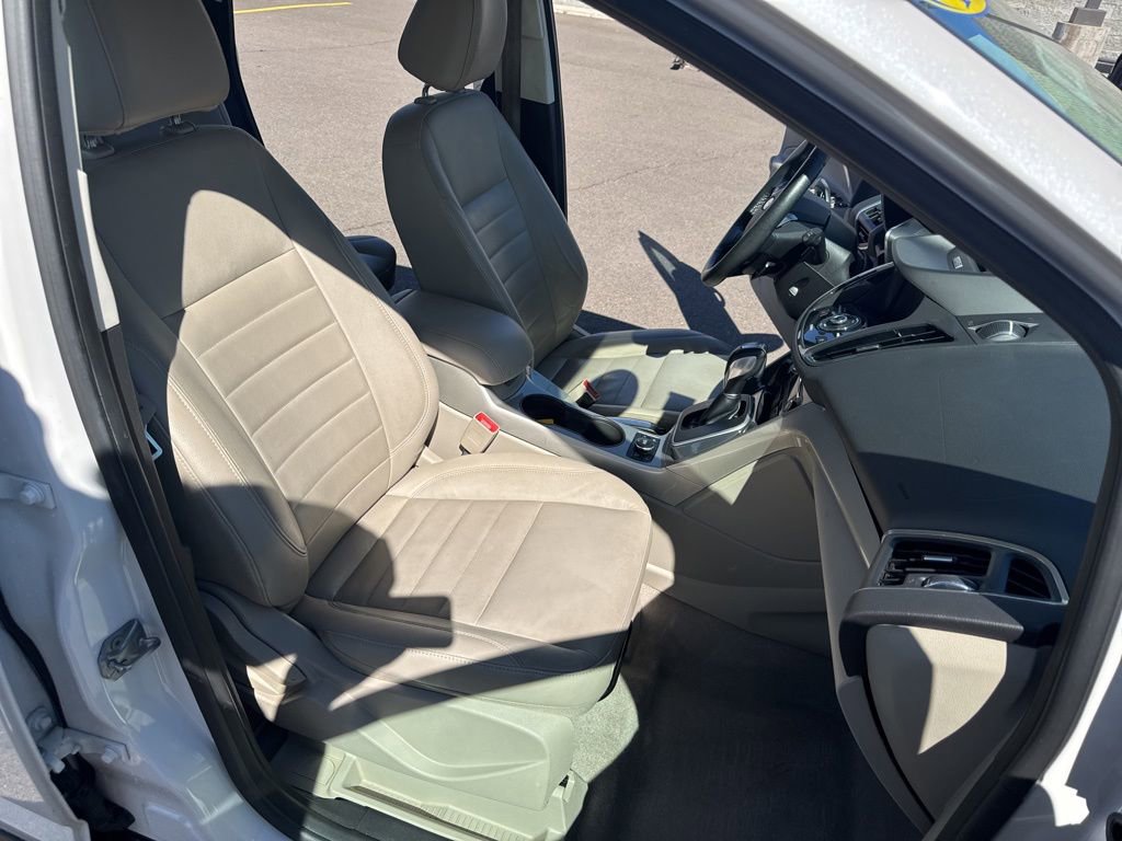 Used 2013 Ford C-MAX SEL image 14