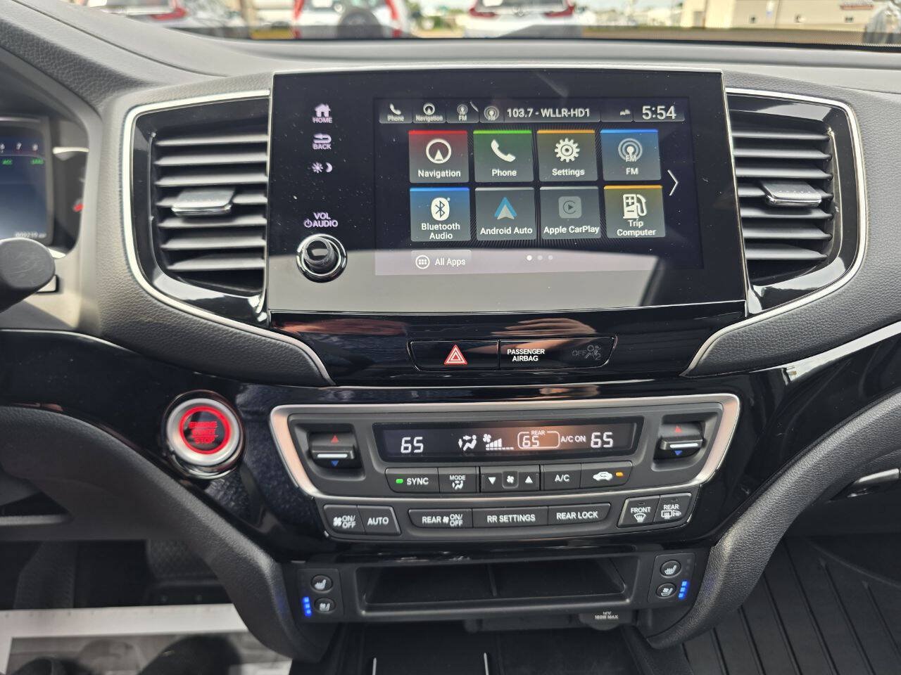 Used 2025 Honda Passport Black Edition image 16