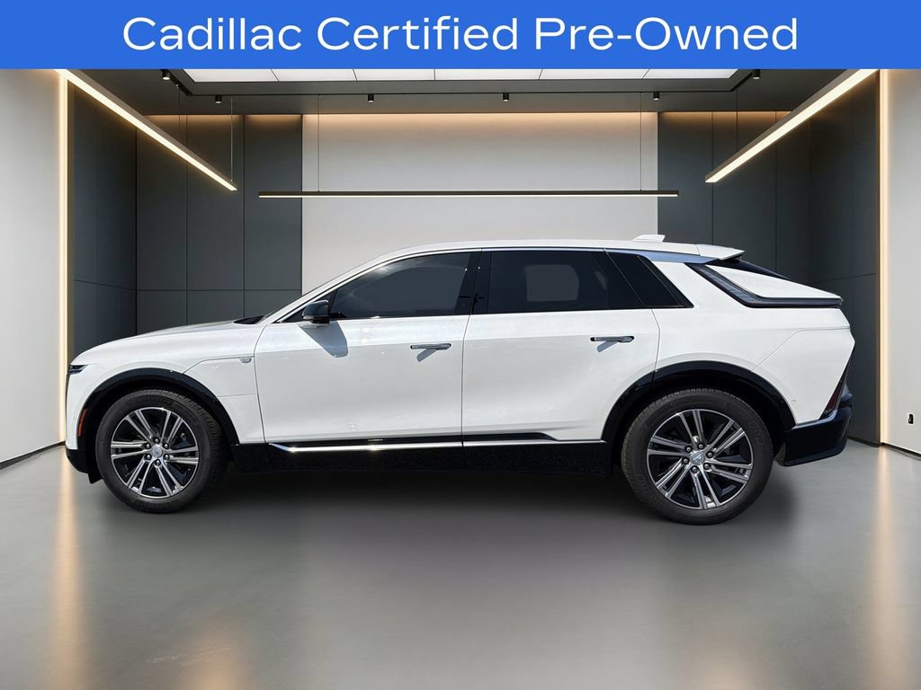 Certified 2024 Cadillac Lyriq Luxury RWD image 2