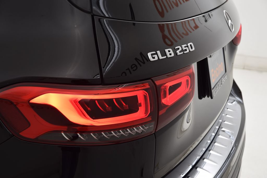 Used 2023 Mercedes-Benz GLB 250 image 13