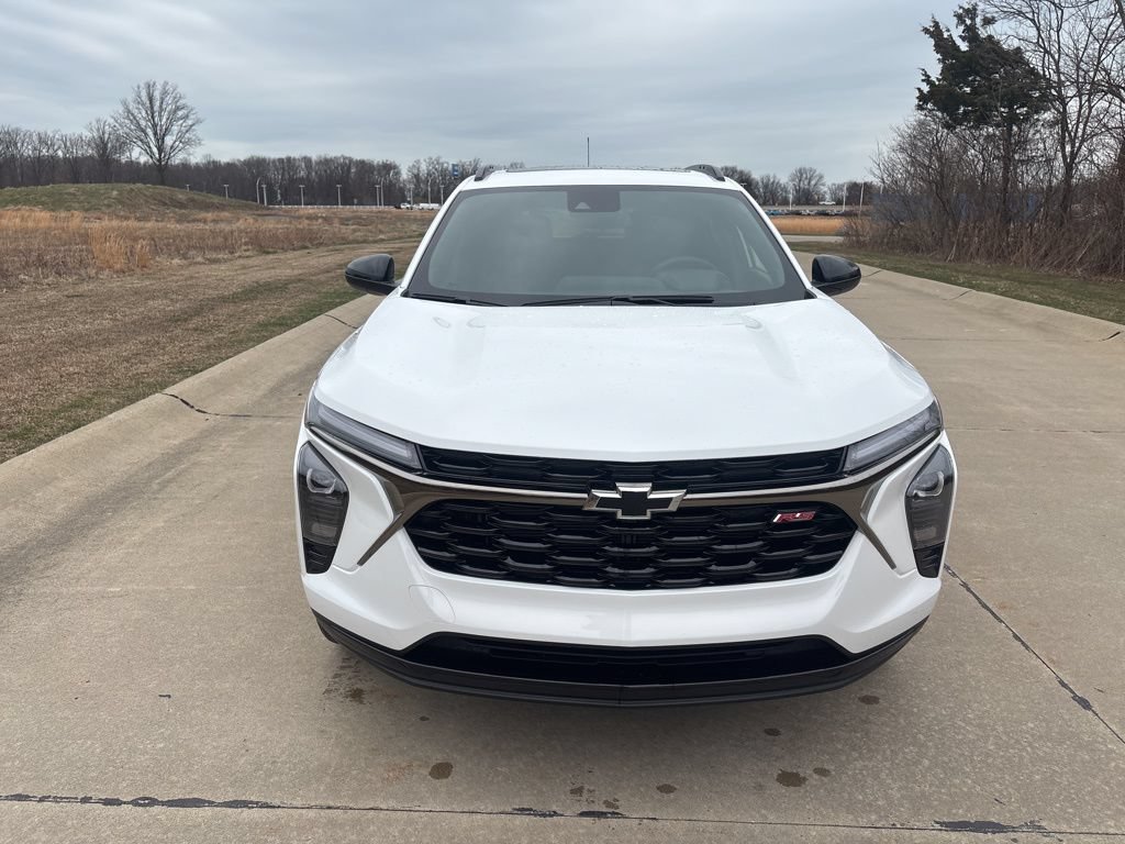 New 2026 Chevrolet Trax RS w/ Sunroof Package FWD image 12