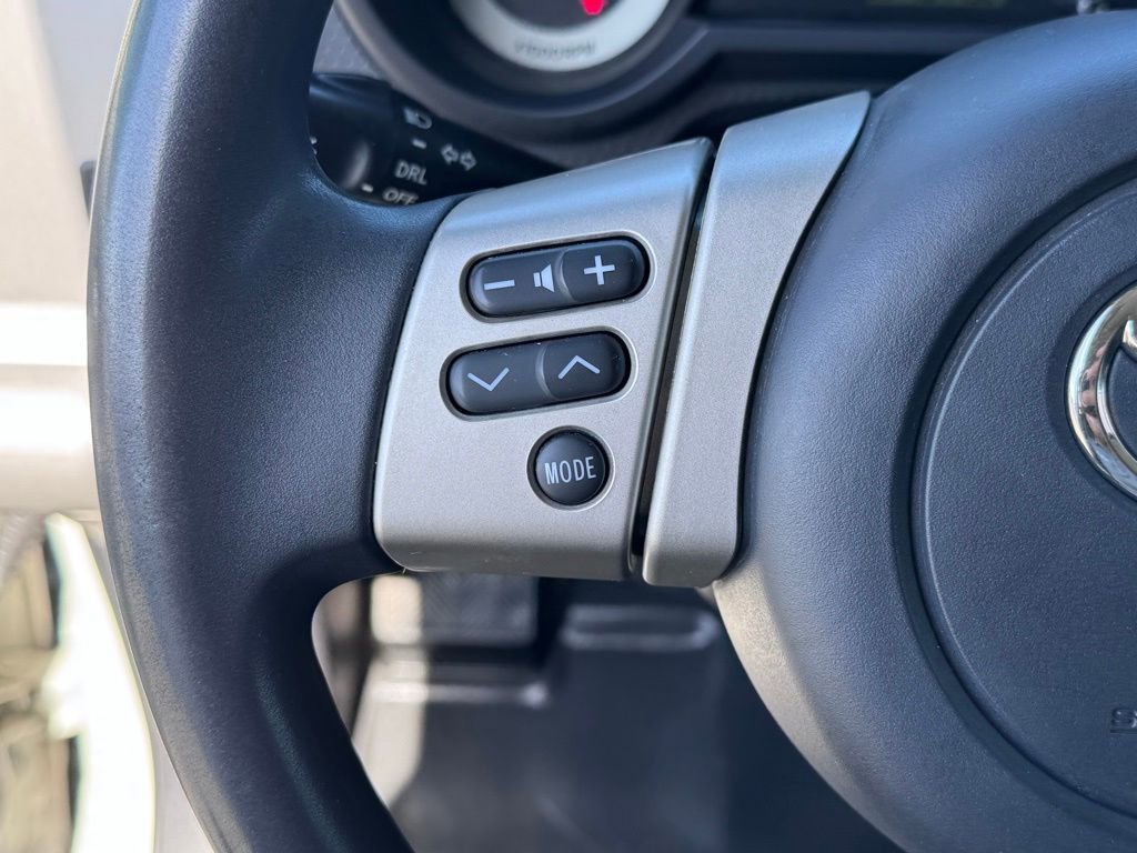 Used 2013 Toyota FJ Cruiser 4WD w/ Convenience Pkg image 15