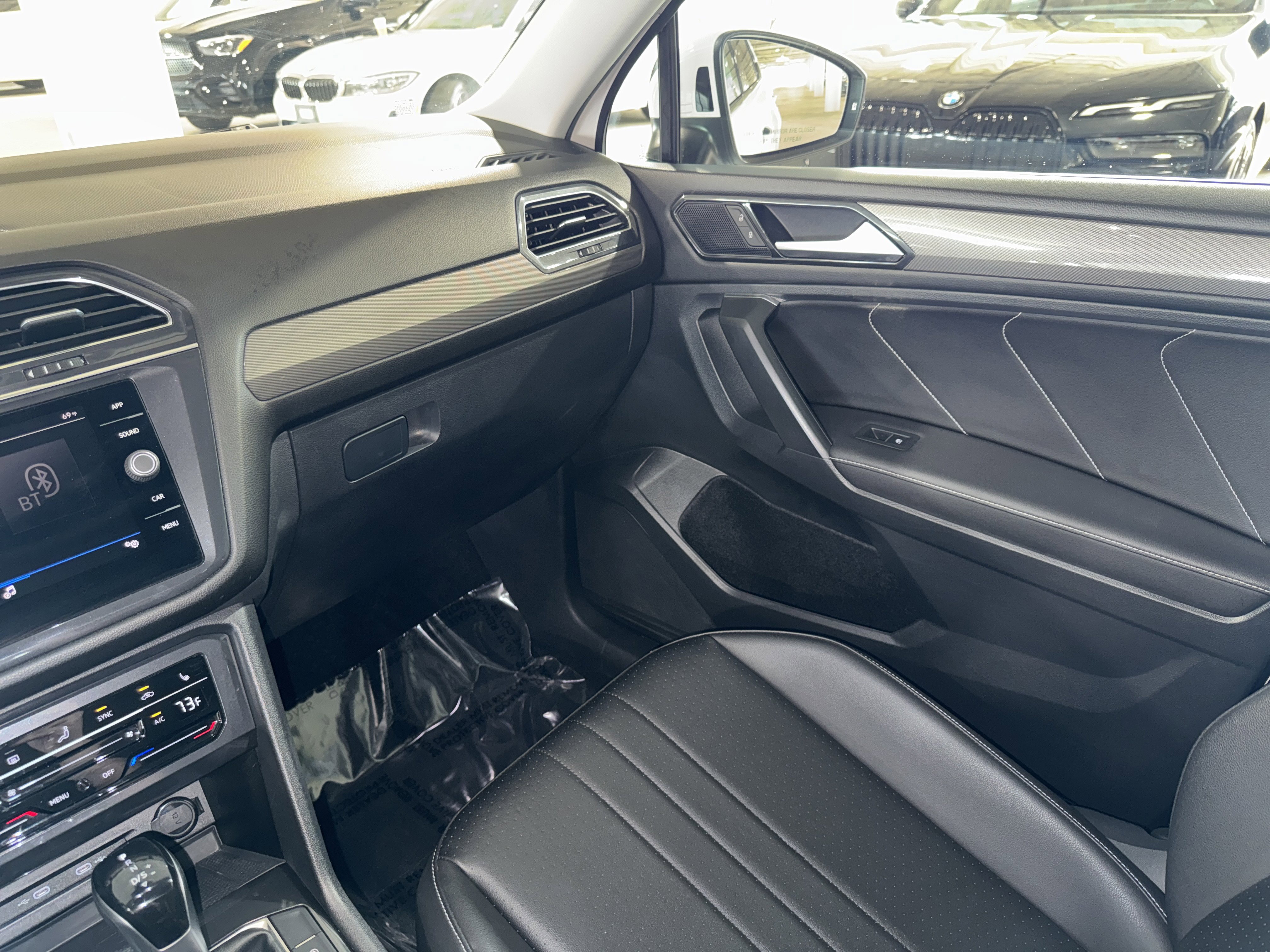 Used 2022 Volkswagen Tiguan SE image 31