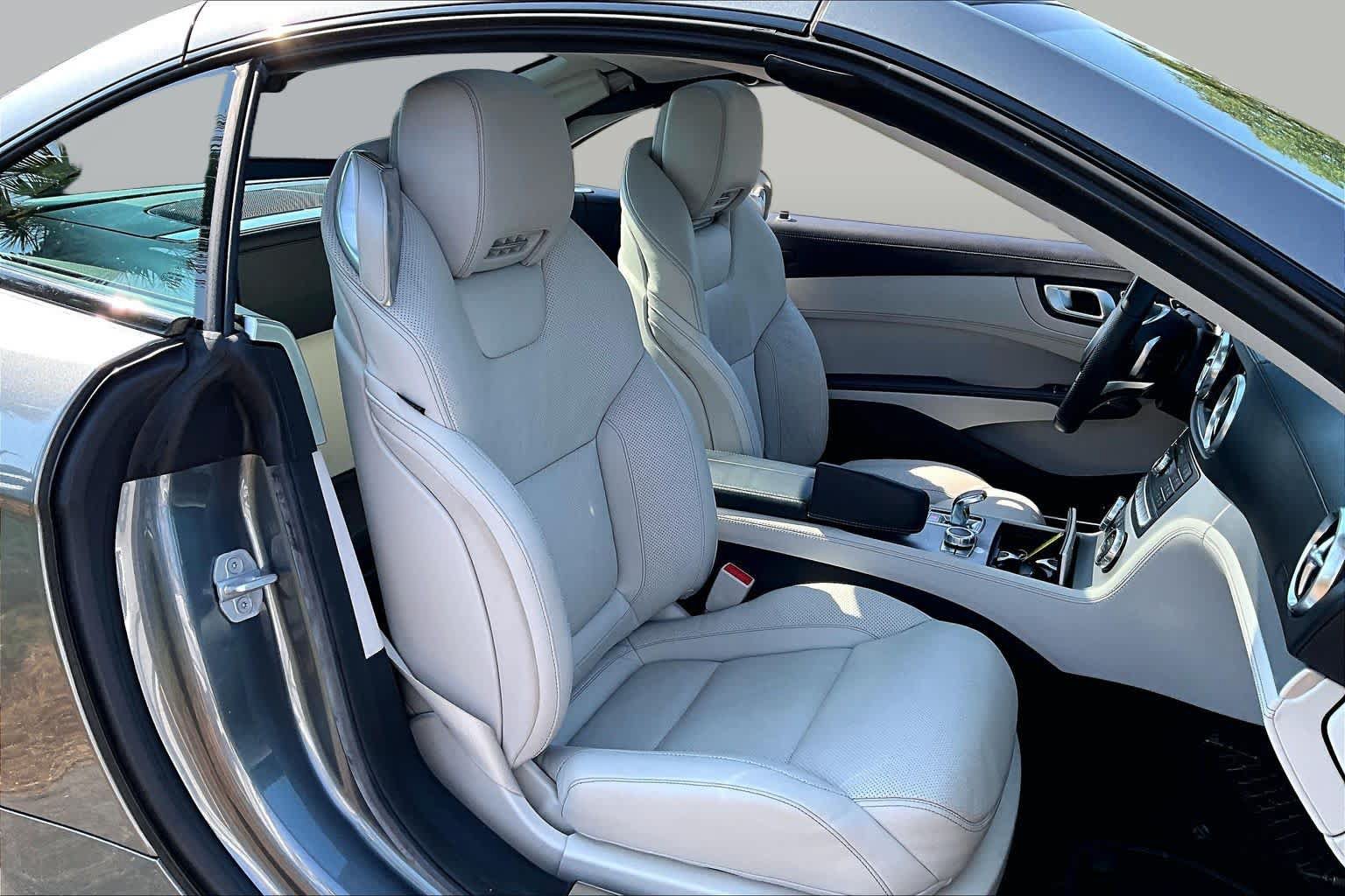 Used 2017 Mercedes-Benz SL 450 image 8