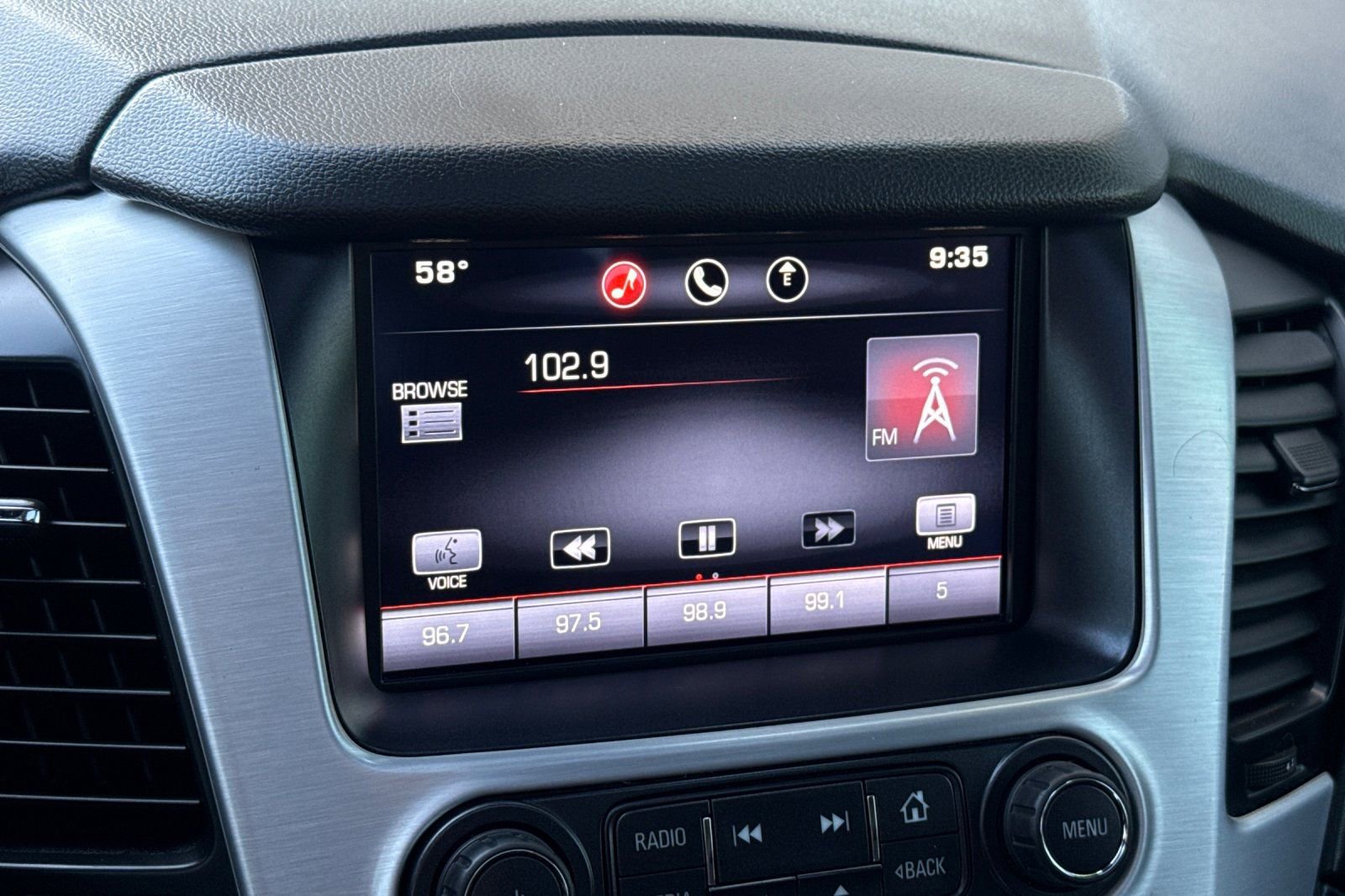 Used 2015 GMC Yukon SLT w/ Open Road Package AWD/4WD image 26