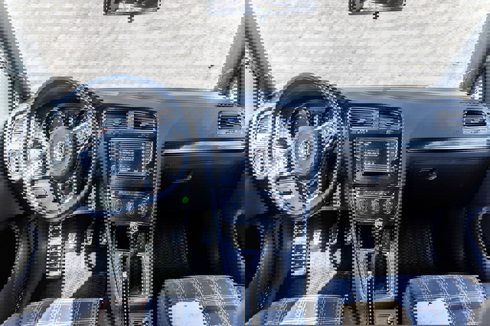 Used 2017 Volkswagen GTI S image 25