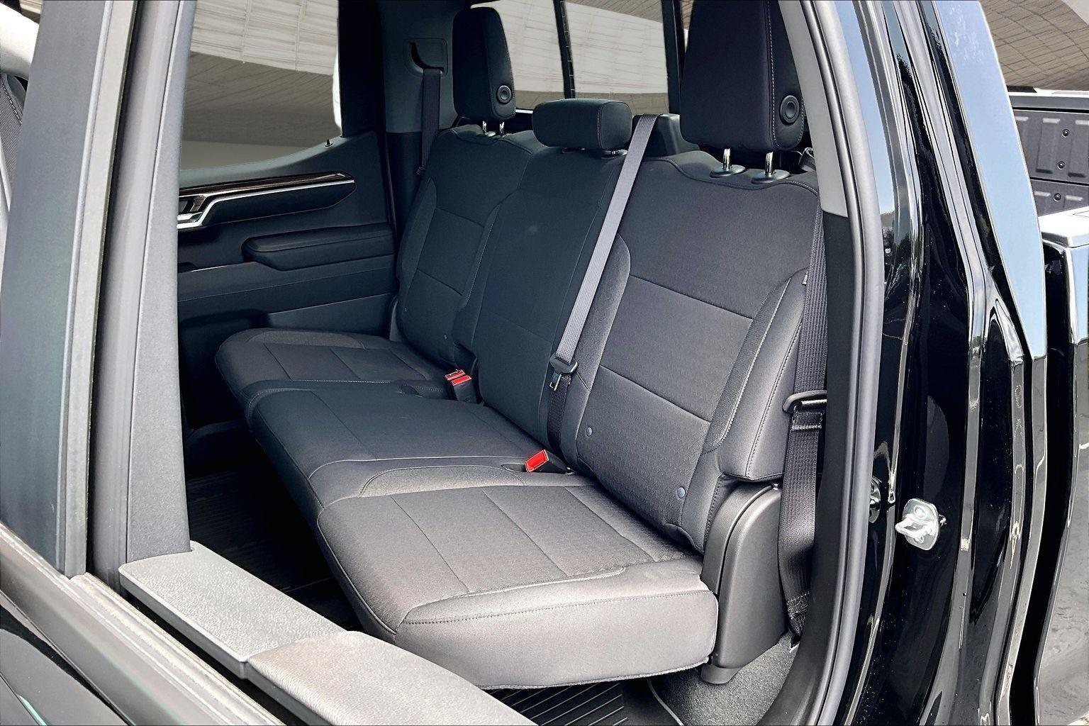 New 2026 Chevrolet Silverado 1500 LT AWD/4WD image 32