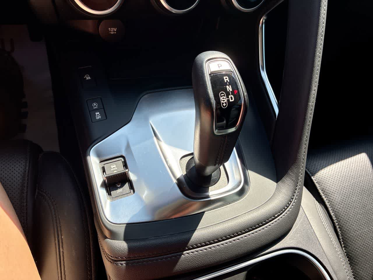 Used 2020 Jaguar E-PACE SE AWD/4WD image 16