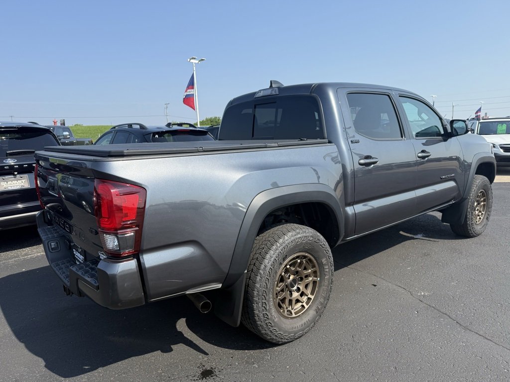 Used 2023 Toyota Tacoma 4x4 Double Cab image 4