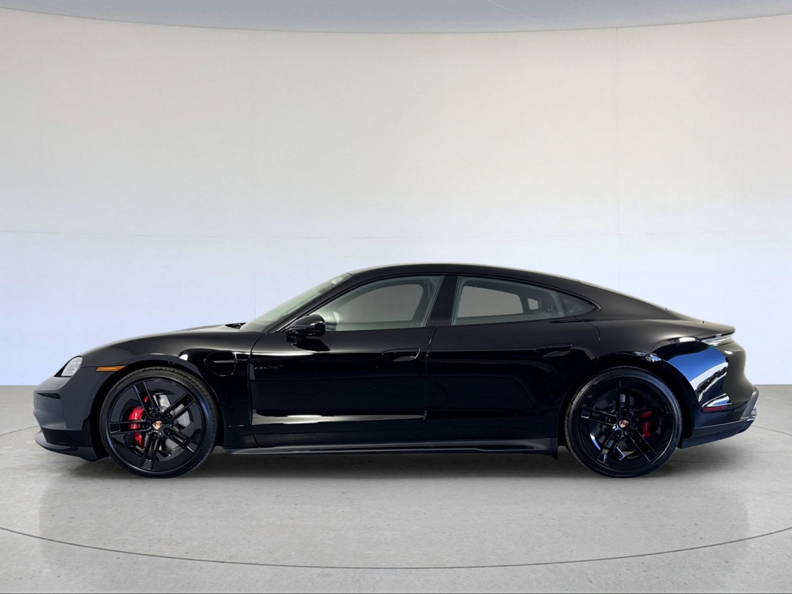 New 2026 Porsche Taycan 4S AWD/4WD image 2