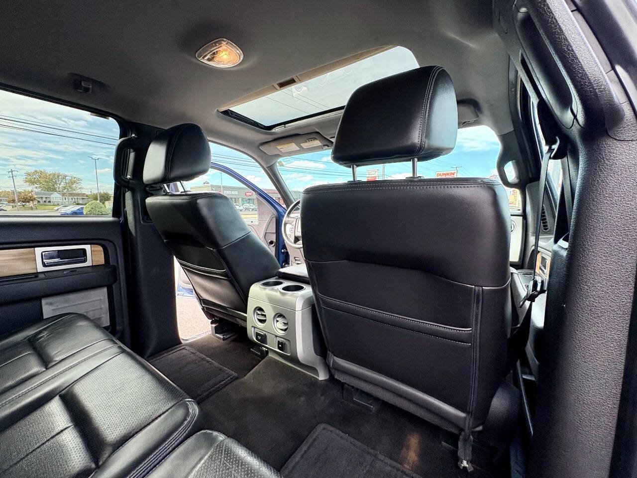 Used 2011 Ford F150 Lariat w/ Lariat Chrome Pkg image 29