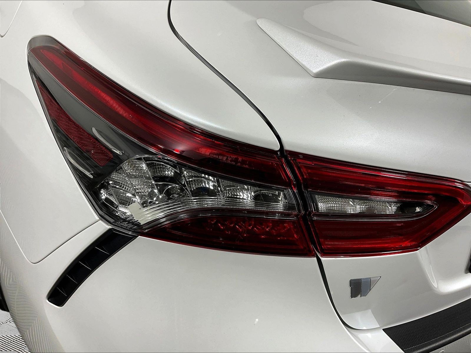 Used 2024 Toyota Camry XSE w/ Navigation Package FWD image 23