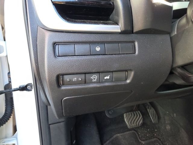 Used 2023 Nissan Rogue SL w/ SL Premium Package image 15