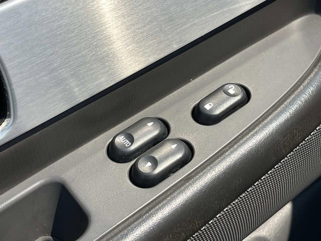 Used 2002 Ford Thunderbird RWD image 15