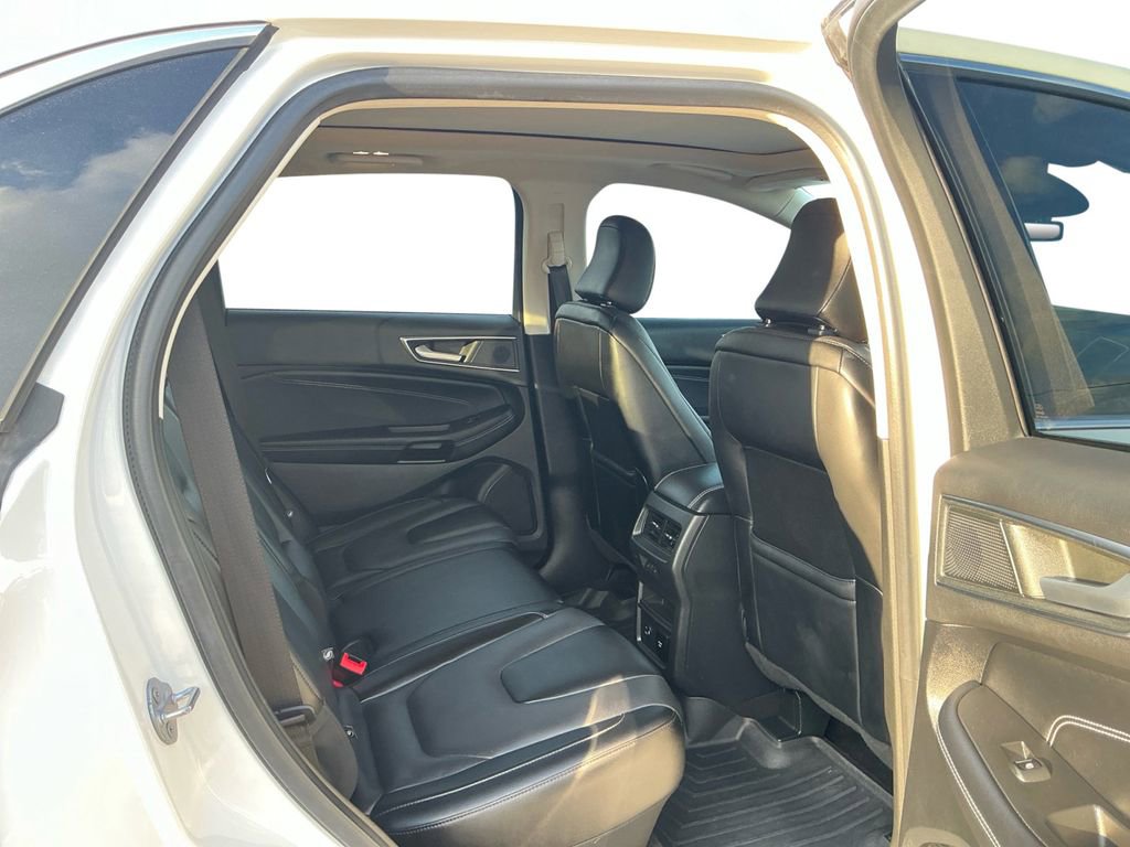 Used 2022 Ford Edge Titanium w/ Equipment Group 301A image 23