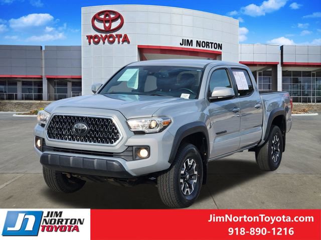 Used 2018 Toyota Tacoma TRD Off-Road image 3