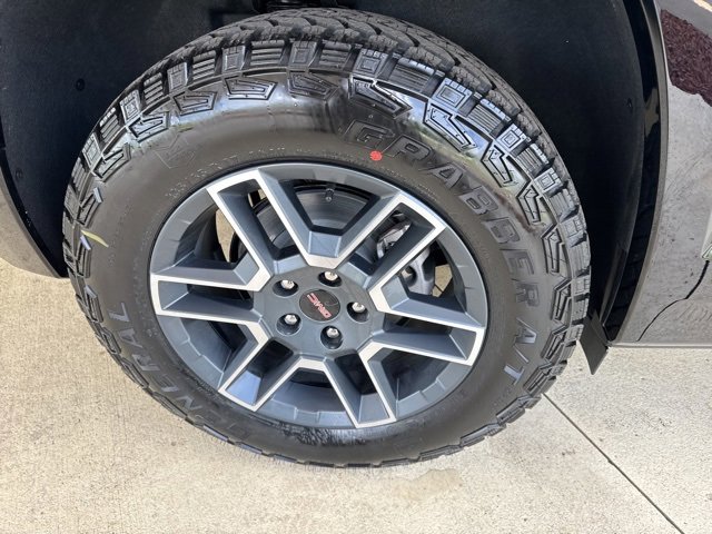 New 2026 GMC Terrain AT4 w/ Convenience Package III image 38