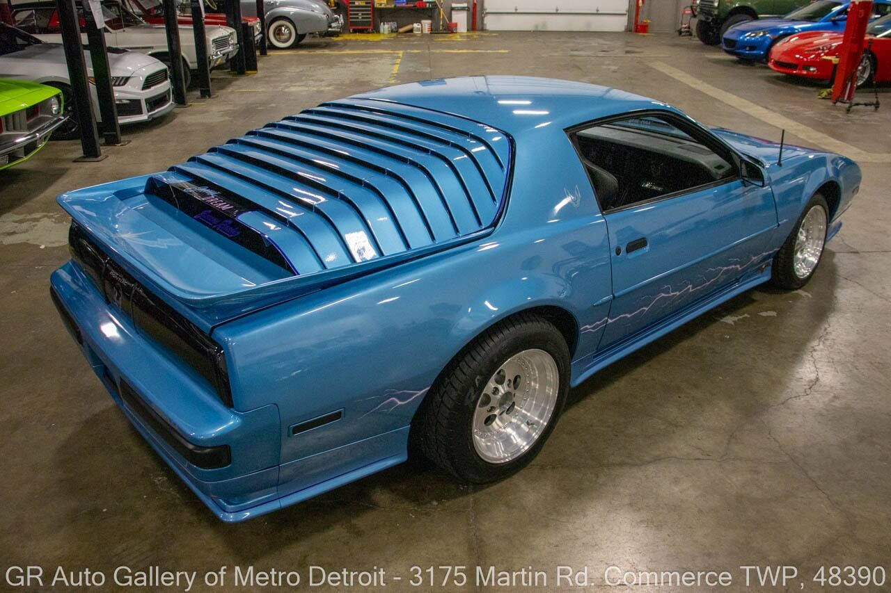 Used 1988 Pontiac Firebird Formula image 7