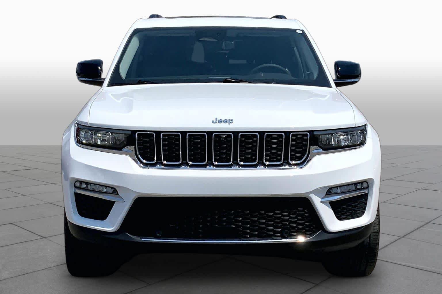 Used 2023 Jeep Grand Cherokee 4WD 4xe w/ Luxury Tech Group II image 4