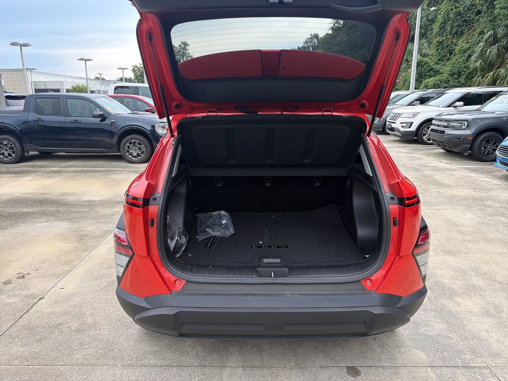 Used 2024 Hyundai Kona SEL FWD image 29