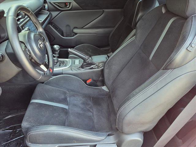 Used 2023 Toyota GR86 Premium image 15