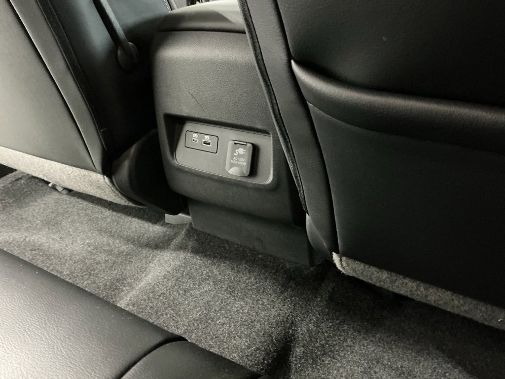 Used 2024 Nissan Frontier SL image 24