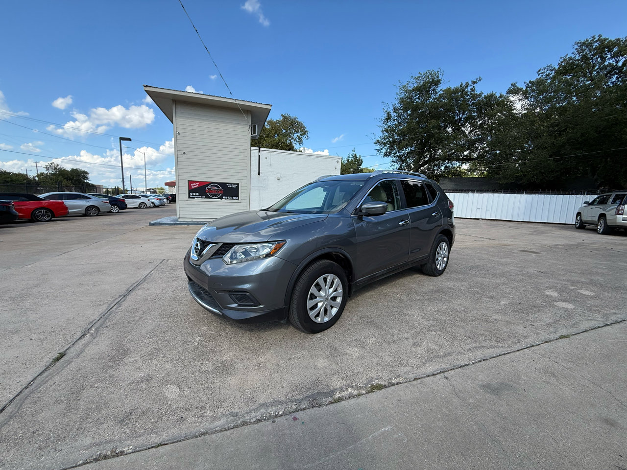 Used 2016 Nissan Rogue S w/ Appearance Package