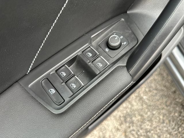 Certified 2023 Volkswagen Tiguan SE R-Line AWD/4WD image 15
