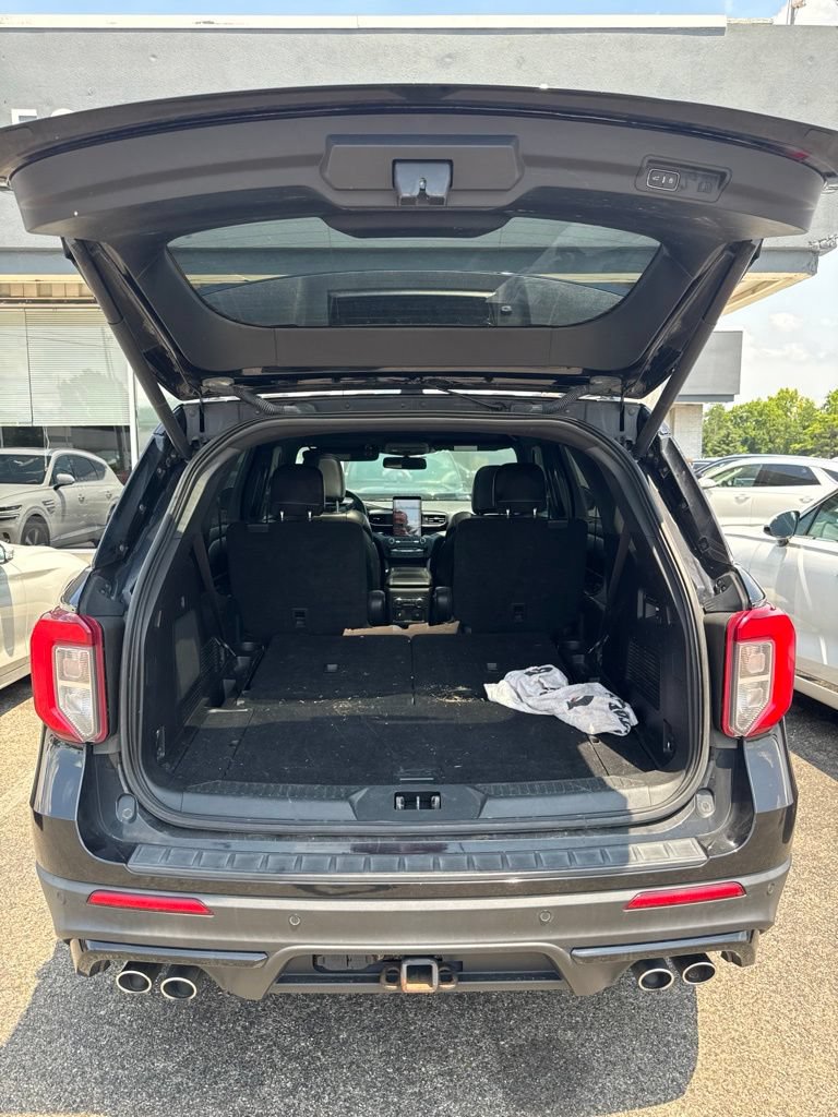 Used 2020 Ford Explorer ST w/ ST Street Pack AWD/4WD image 3