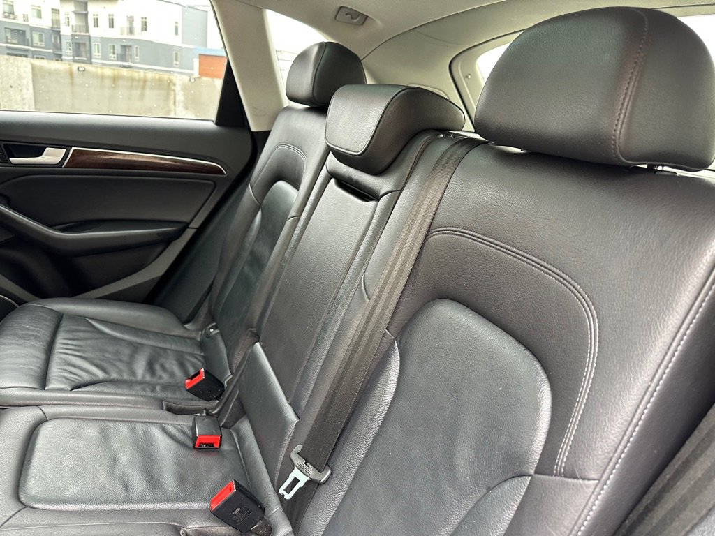 Used 2017 Audi Q5 2.0T Premium Plus w/ Technology Package image 17