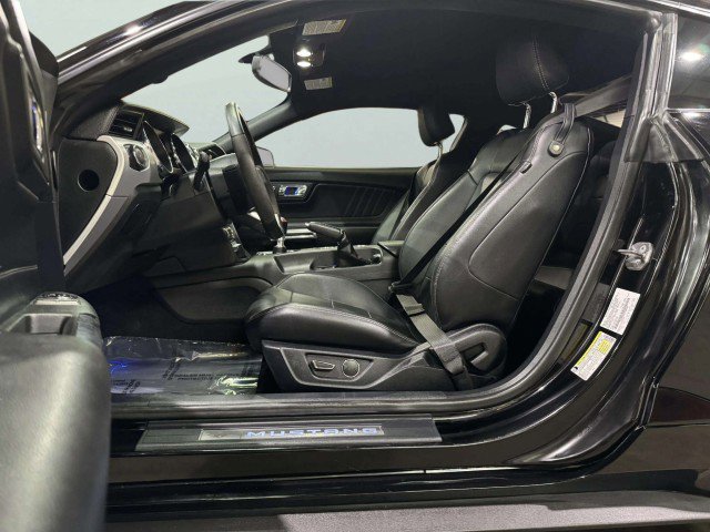 Used 2016 Ford Mustang Premium image 24