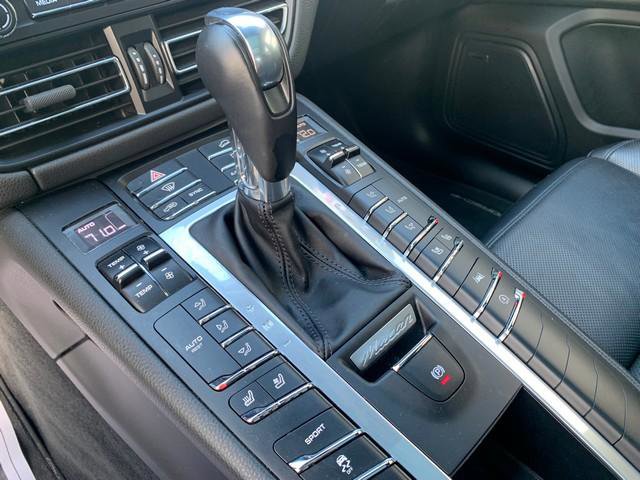 Used 2020 Porsche Macan image 13