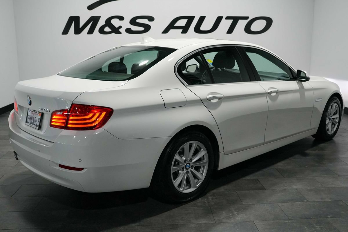 Used 2015 BMW 528i Sedan RWD image 4