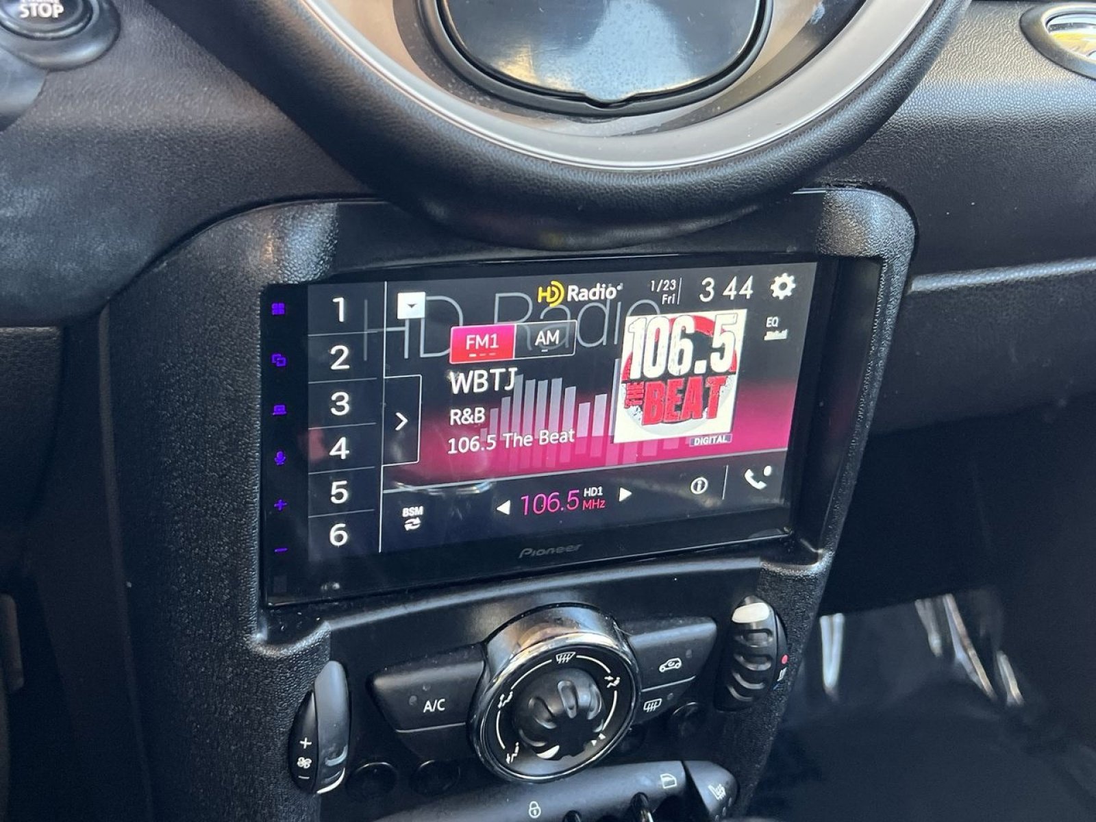 Used 2013 MINI Cooper Hardtop image 15