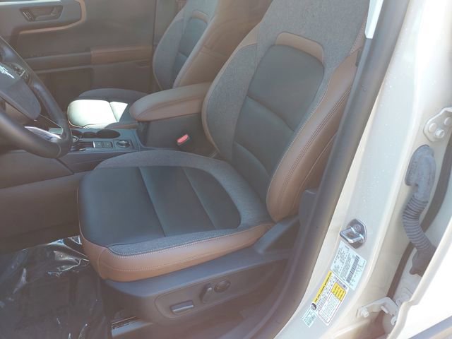 Used 2024 Ford Bronco Sport Outer Banks w/ Tech Package AWD/4WD image 15