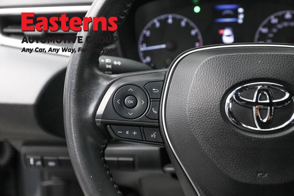 Used 2023 Toyota Corolla SE image 15