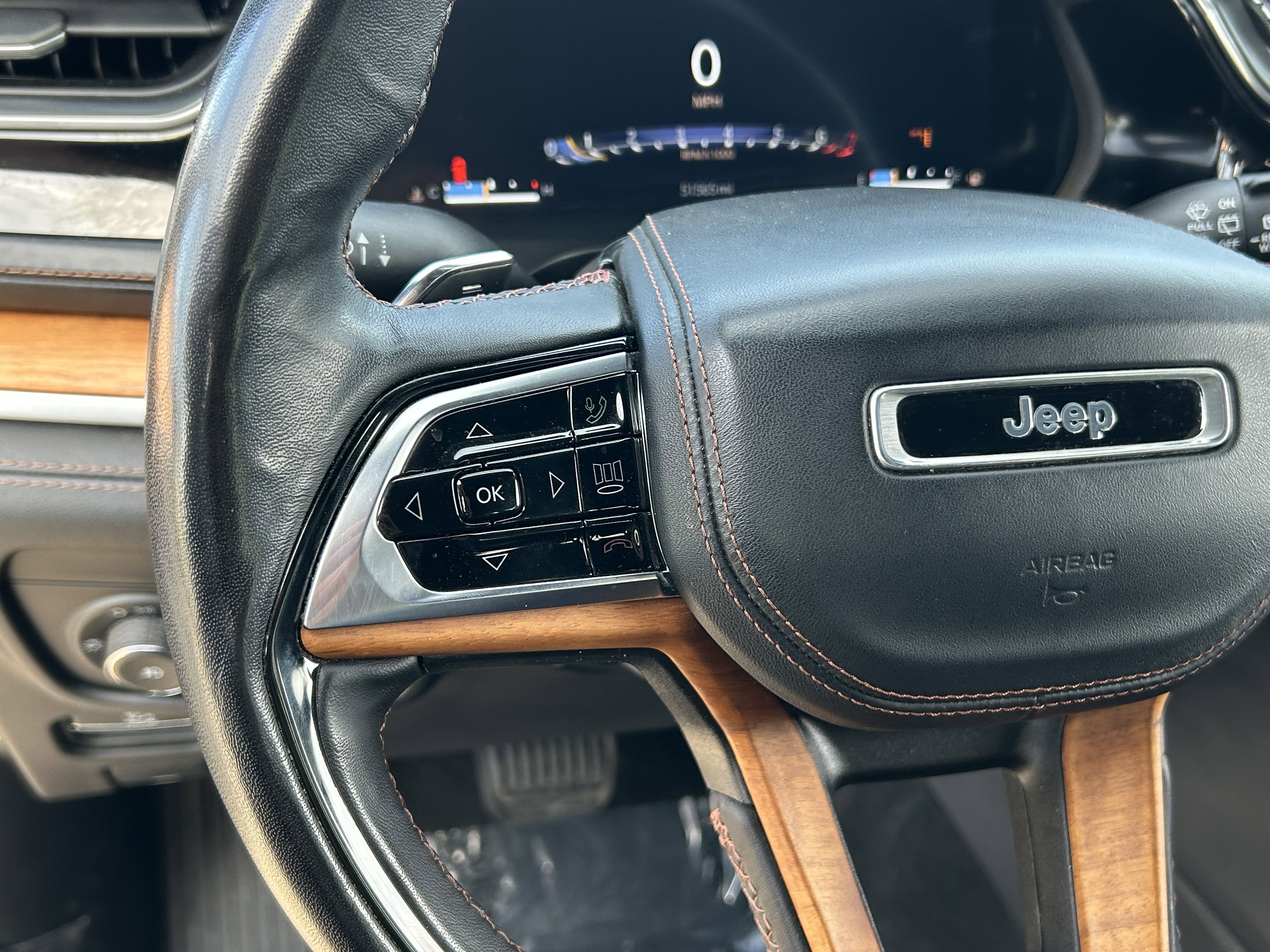 Used 2022 Jeep Grand Cherokee Summit image 24
