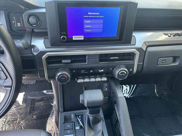 Certified 2025 Toyota Tacoma SR5 AWD/4WD image 12