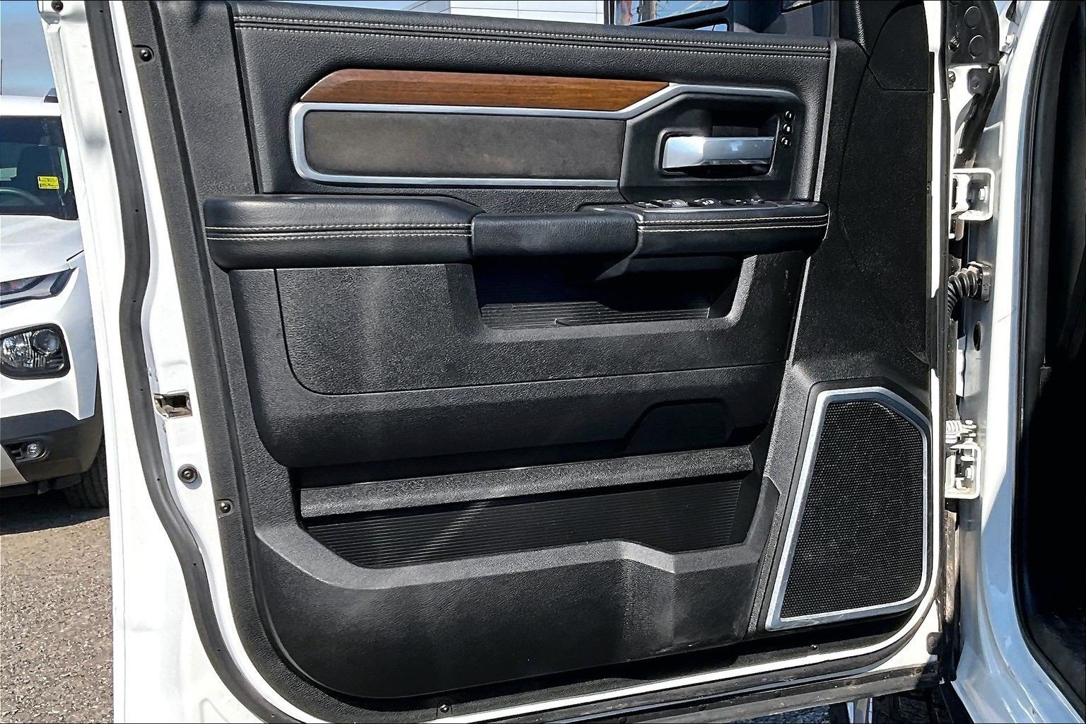 Used 2024 RAM 2500 Laramie image 17