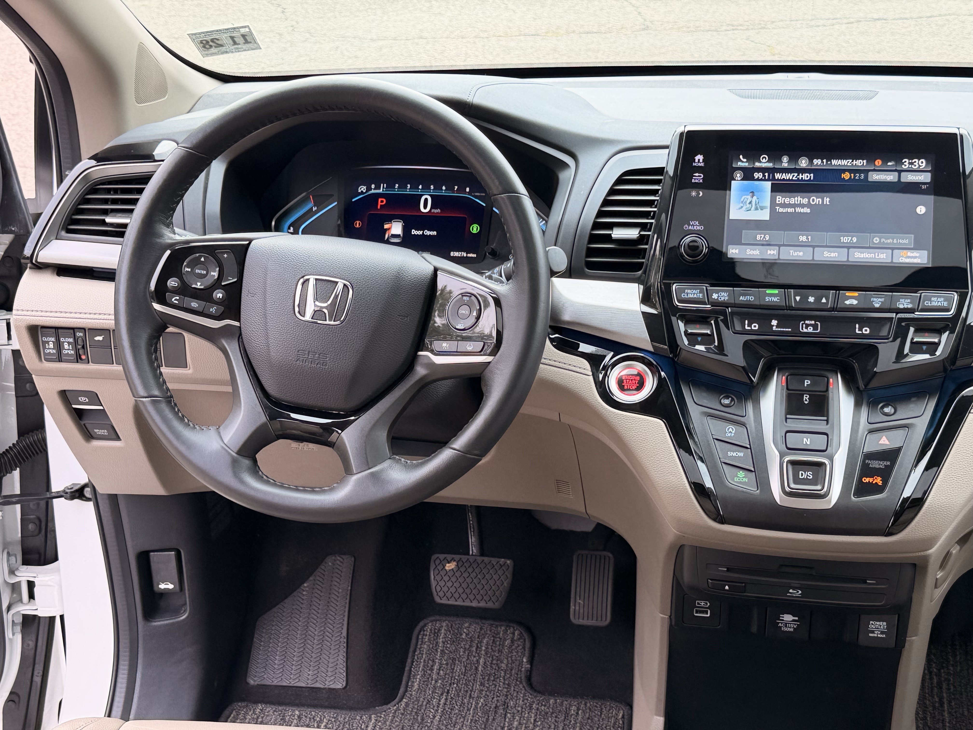 Certified 2024 Honda Odyssey Touring image 18