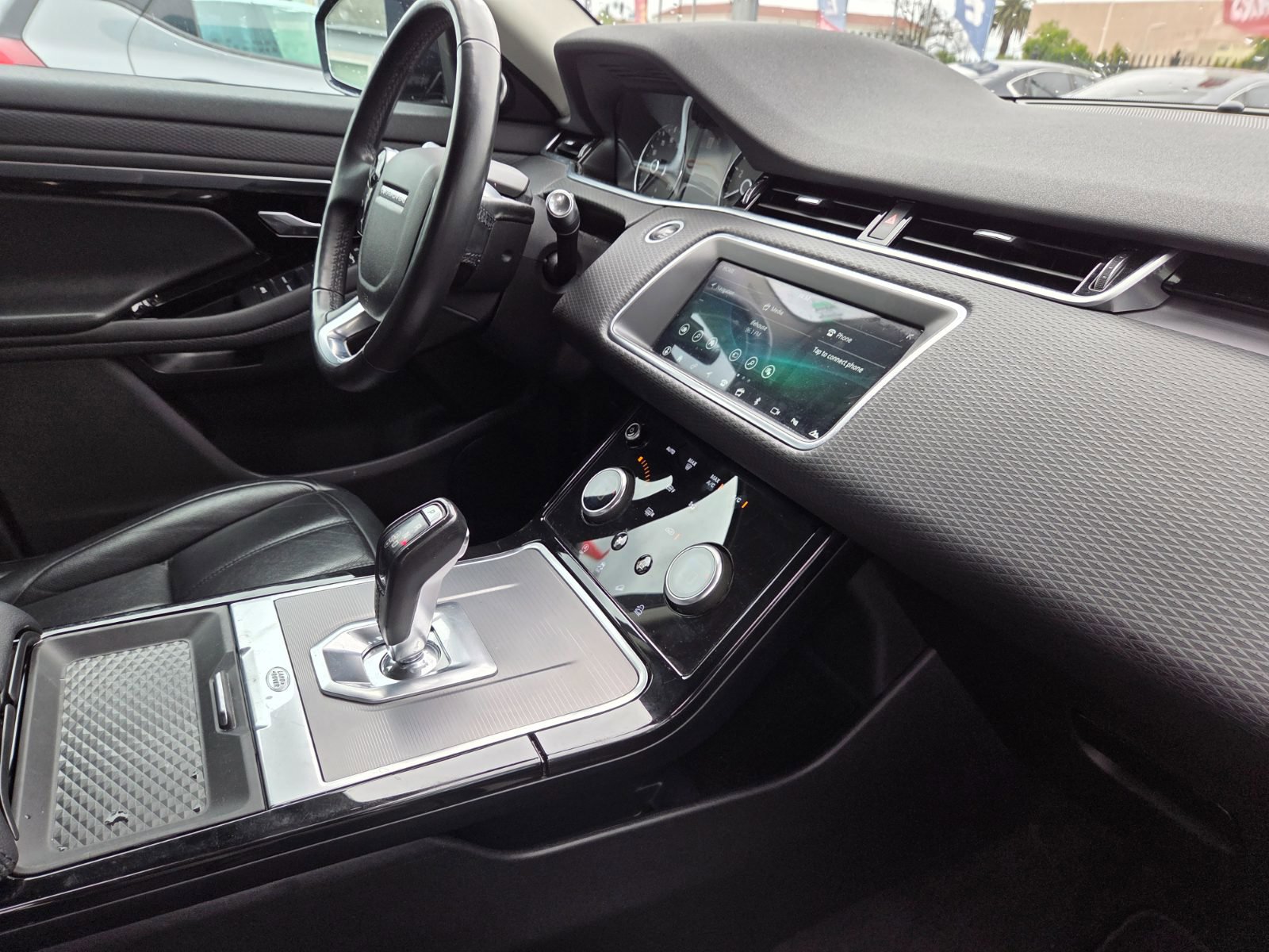 Used 2020 Land Rover Range Rover Evoque S image 17
