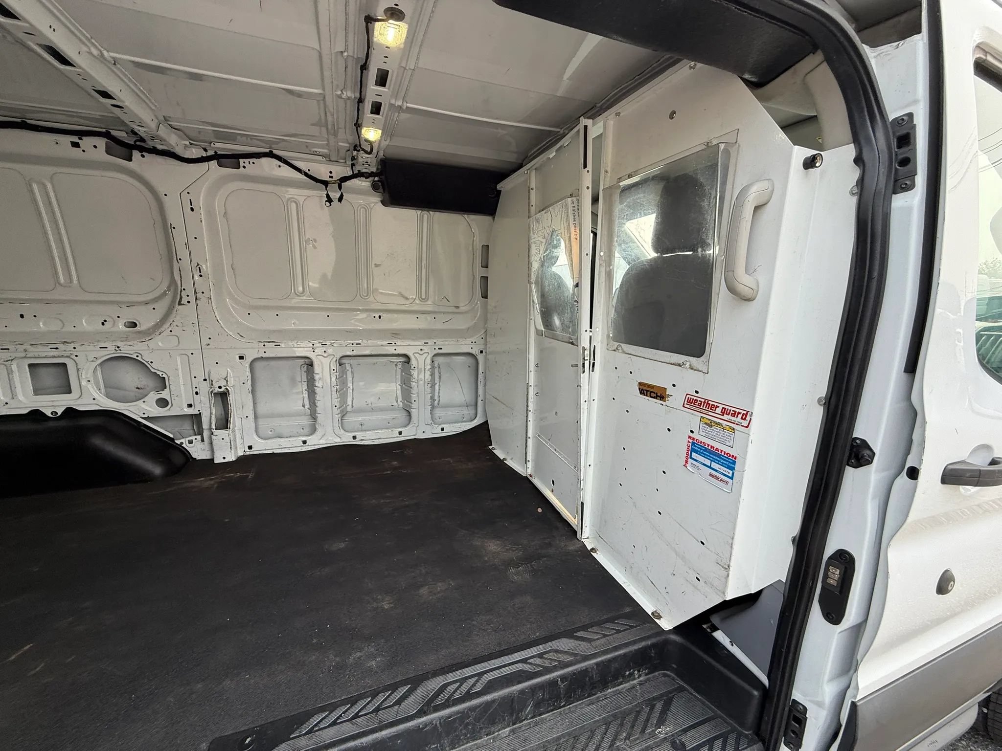 Used 2017 Ford Transit 150 130 Low Roof RWD image 27