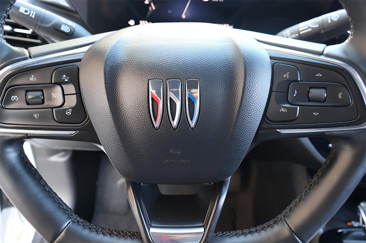 Used 2024 Buick Envista Avenir image 17