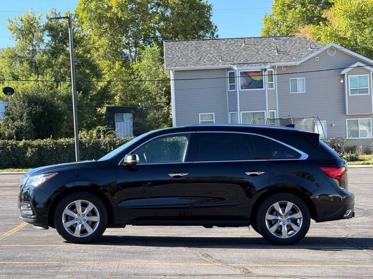 Used 2016 Acura MDX w/ Advance Package AWD/4WD image 2