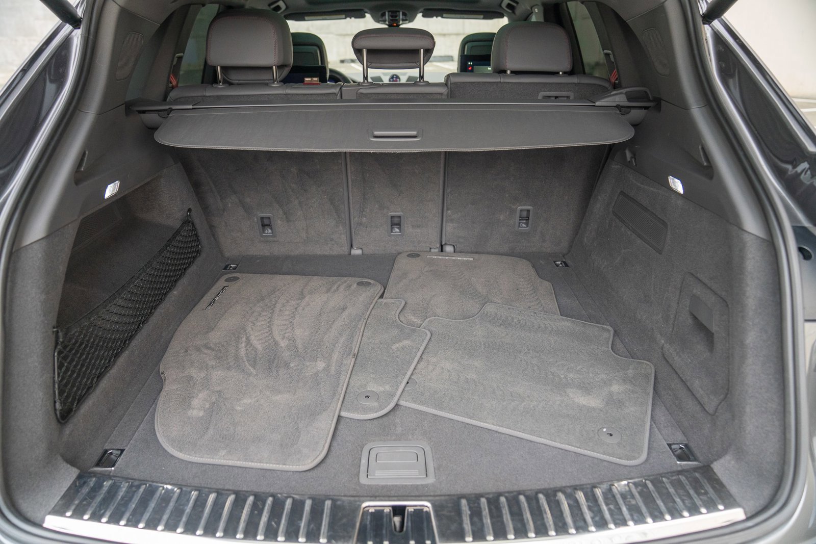 Used 2023 Porsche Cayenne image 30