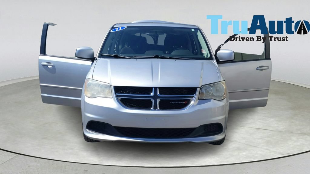 Used 2011 Dodge Grand Caravan Mainstreet w/ PWR Convenience Group FWD image 9